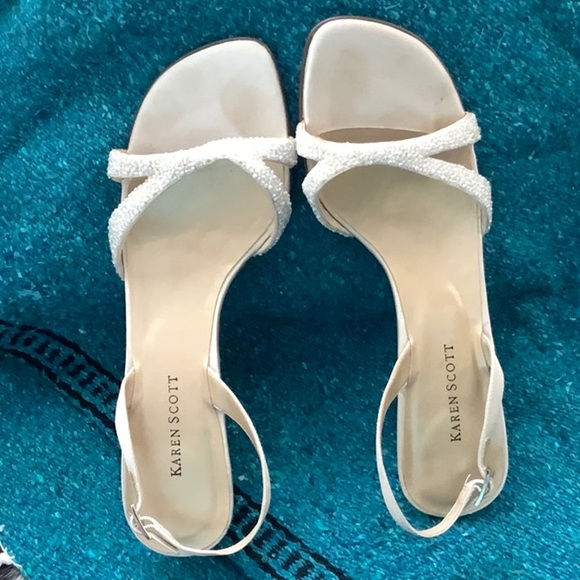 Karen Scott Shoes - Karen Scott Pearl & Satin Dress shoes, size 8.5